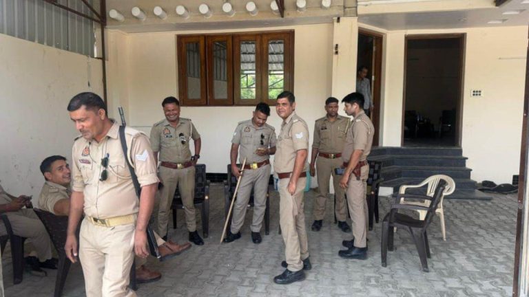 रामपुर में संजय पांडे हत्याकांड में 23 आरोपियों को आजीवन कारावास, अदालत ने लगाया 85 हजार रुपये जुर्माना