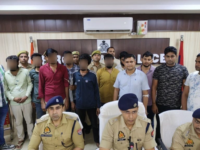 फिरोजाबाद पुलिस ने जीके कंपनी कैश लूटकांड का किया खुलासा, 6 लुटेरे गिरफ्तार – एक करोड़ रुपये बरामद