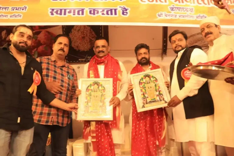 वाराणसी चेतगंज में नक्कटैया का भव्य आयोजन, रामलीला और झांकियों ने किया मंत्रमुग्ध