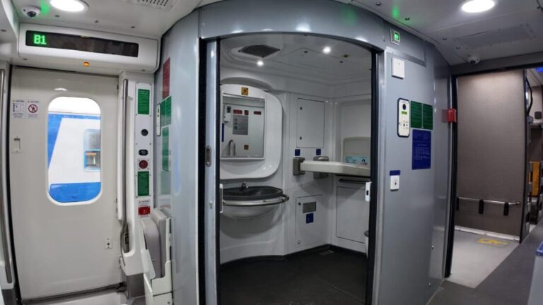 बंगाल को रेल विकास का बड़ा तोहफा: पीएम मोदी दिखाएंगे पहली वंदे भारत स्लीपर ट्रेन को हरी झंडी