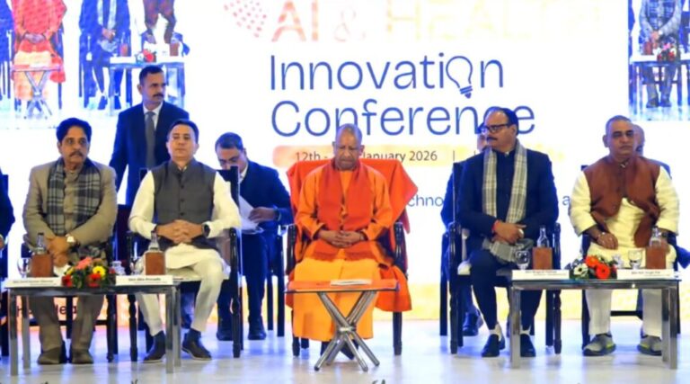 सीएम योगी ने दो दिवसीय AI एआई इम्पैक्ट समिट का किया उद्घाटन, यूपी में अब कर्फ्यू, दंगा नहीं, सब जगह चंगा: सीएम योगी