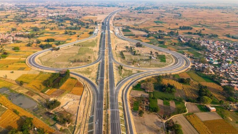 Ganga Expressway: हरदोई में आज पीएम मोदी करेंगे गंगा एक्सप्रेसवे का लोकार्पण, लखनऊ में ट्रैफिक डायवर्जन लागू