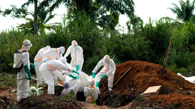 Ebola Virus Outbreak : अफ्रीका में इबोला का बढ़ा खतरा, WHO ने घोषित की हेल्थ इमरजेंसी