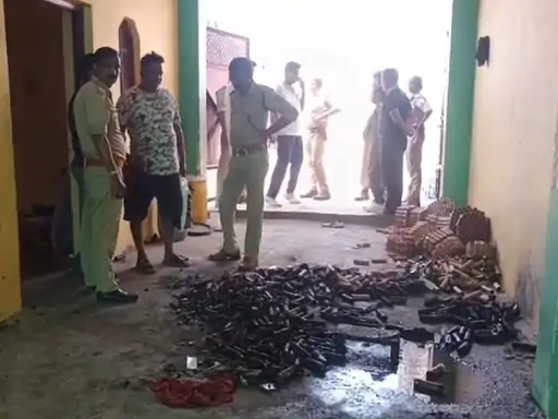 Meerut pataka factory blast