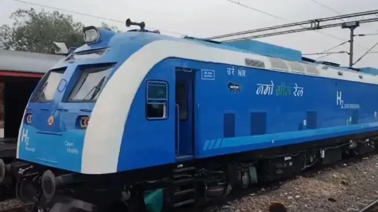 India First Hydrogen Train : ग्रीन रेलवे की ओर बड़ा कदम, भारत की पहली हाइड्रोजन ट्रेन ट्रायल में सफल