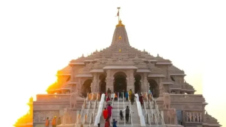 Ayodhya News : अयोध्या में रोजगार के लिए अनिवार्य हुआ पुलिस सत्यापन, यूपी कॉप ऐप से होगा वेरिफिकेशन