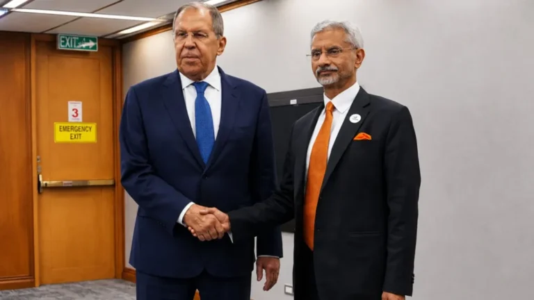 S Jaishankar : काला सागर में भारतीय नाविकों की सुरक्षा को लेकर भारत चिंतित, जयशंकर ने लावरोव से की बात