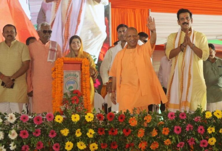 Gorakhpur News : गोरखपुर सिक्सलेन फ्लाईओवर को मिली हरी झंडी, सीएम योगी ने किया लोकार्पण