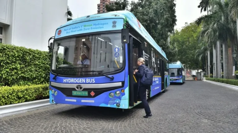 Hydrogen Fuel in Transport: देश के 10 बड़े रूटों पर हाइड्रोजन गाड़ियों का ट्रायल शुरू, नितिन गडकरी का बड़ा बयान