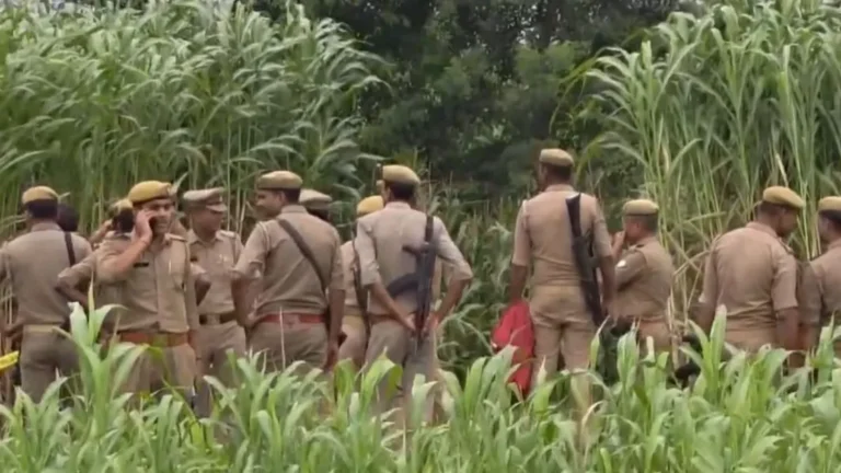 Firozabad Police Encounter : फिरोजाबाद में पुलिस की बड़ी कार्रवाई, मुठभेड़ में 2 बदमाश ढेर