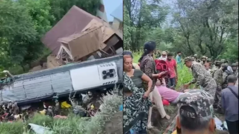 Amarnath Yatra bus accident : गांदरबल में तीर्थयात्रियों से भरी बस मकान पर गिरी, रेस्क्यू ऑपरेशन जारी