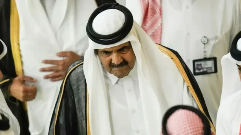 Former Emir of Qatar : कतर के आधुनिक निर्माता शेख हमद का निधन, दुनिया भर में शोक की लहर