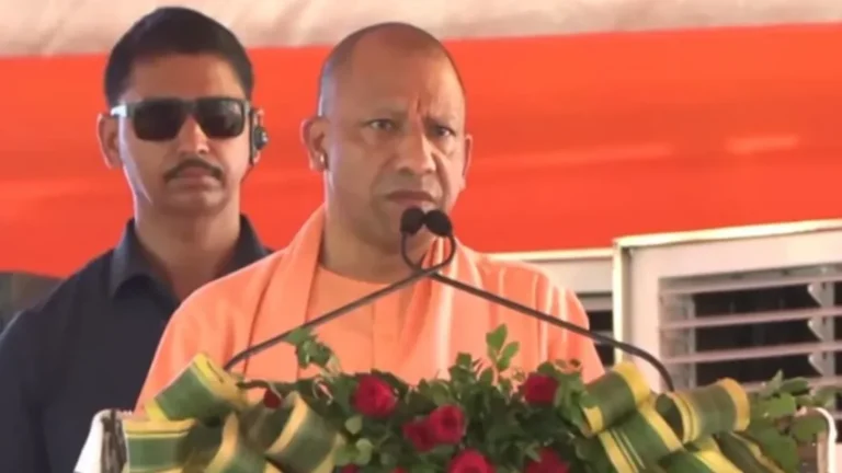 UP Monsoon : यूपी में बाढ़ और सूखे पर सीएम योगी का बड़ा एक्शन, अधिकारियों को दिए सख्त निर्देश