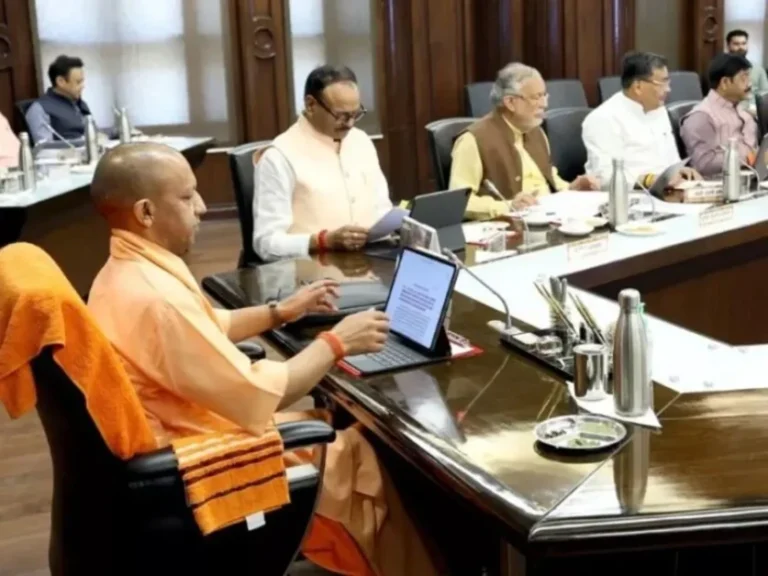 UP cabinet meeting : योगी सरकार के 24 बड़े फैसले, महिलाओं से लेकर युवाओं और बुजुर्गों तक को मिली बड़ी सौगात