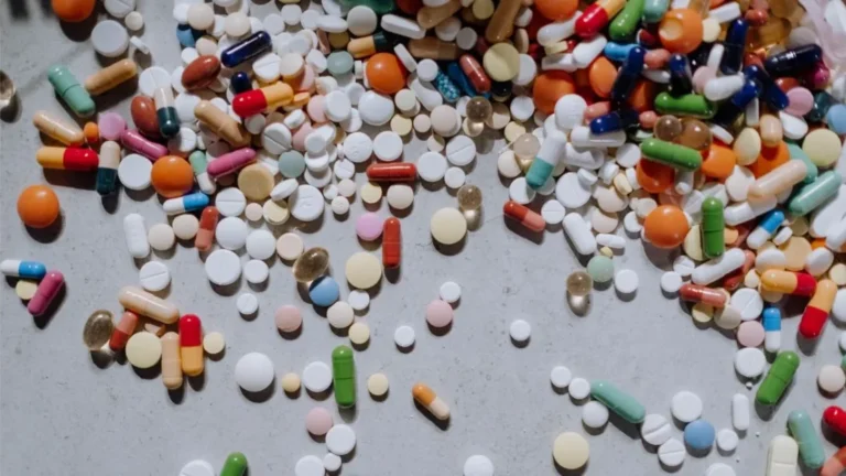 Lucknow Fake Medicine Racket: लखनऊ में नकली दवाओं के बड़े सिंडिकेट का भंडाफोड़ | DD News Uttar Pradesh