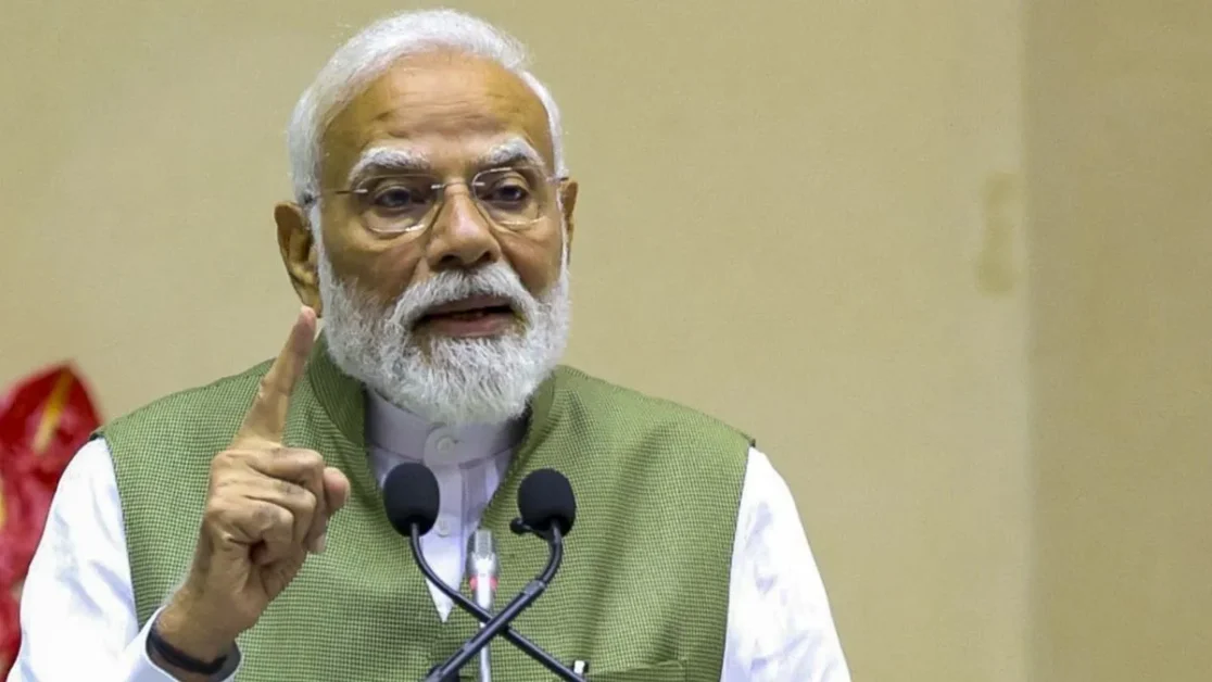 PM Modi Secretaries Meeting : पीएम मोदी ने की सचिवों के साथ बैठक, भविष्य के भारत का रोडमैप और तकनीक पर जोर | DD News UP