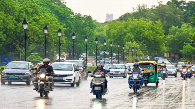 Weather Update : दिल्ली-NCR में फिर बारिश का दौर! 1 से 6 सितंबर तक कैसा रहेगा मौसम, IMD ने बताया अपडेट