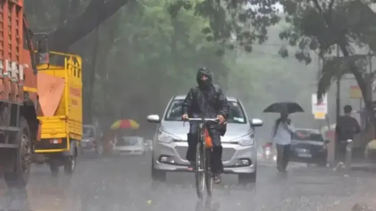 Weather Update : मॉनसून की विदाई के बीच कई राज्यों में बारिश का दौर, IMD ने जारी किया नया पूर्वानुमान
