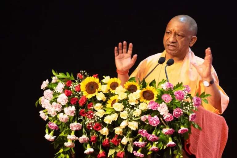 UP Government Jobs : UP में पारदर्शी भर्ती: सीएम योगी का बड़ा बयान, 818 युवाओं को मिले नियुक्ति पत्र