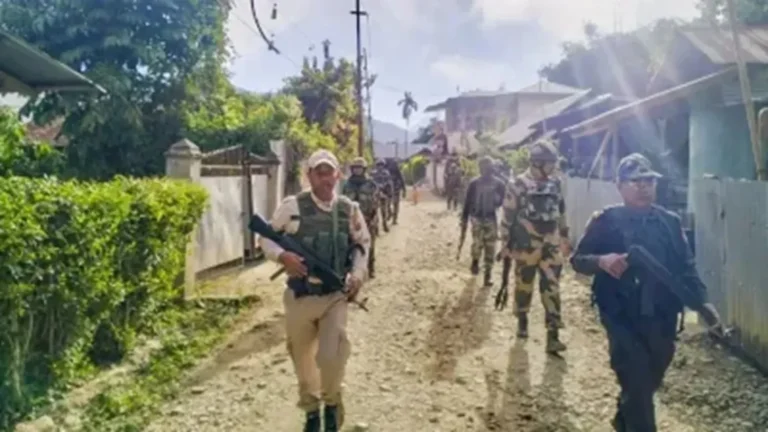 Manipur News : सुरक्षा बलों का बड़ा ऑपरेशन, 4 उग्रवादी गिरफ्तार