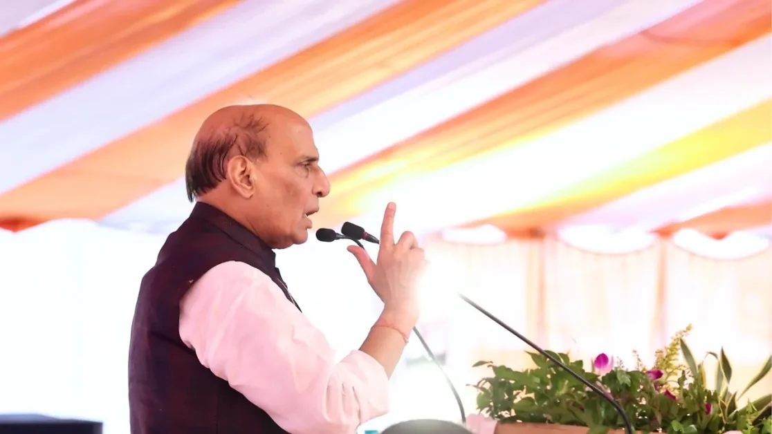 Rajnath Singh Ayodhya Visit: श्री नारायण संस्कृत महाविद्यालय के नवनिर्मित भवन का किया लोकार्पण, संस्कृत शिक्षा के महत्व पर कही बड़ी बात