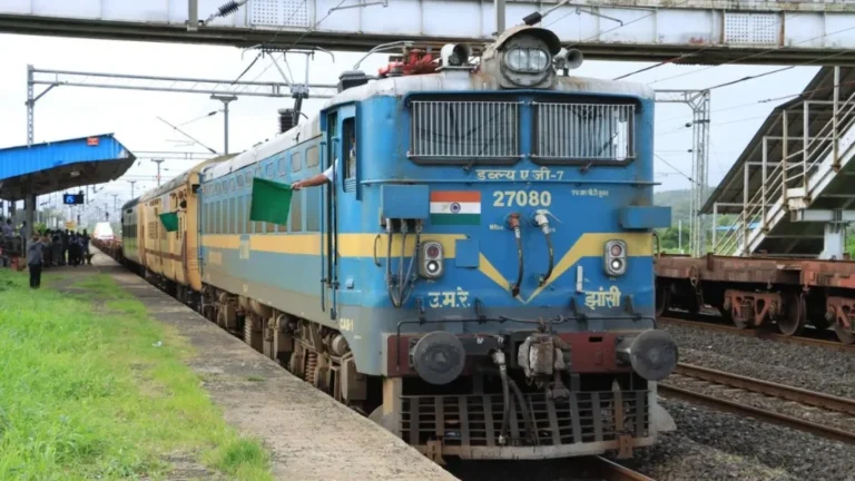 Diwali-Chhath Special Train: मुंबई से बनारस के बीच चलेगी स्पेशल ट्रेन, जानें पूरा शेड्यूल
