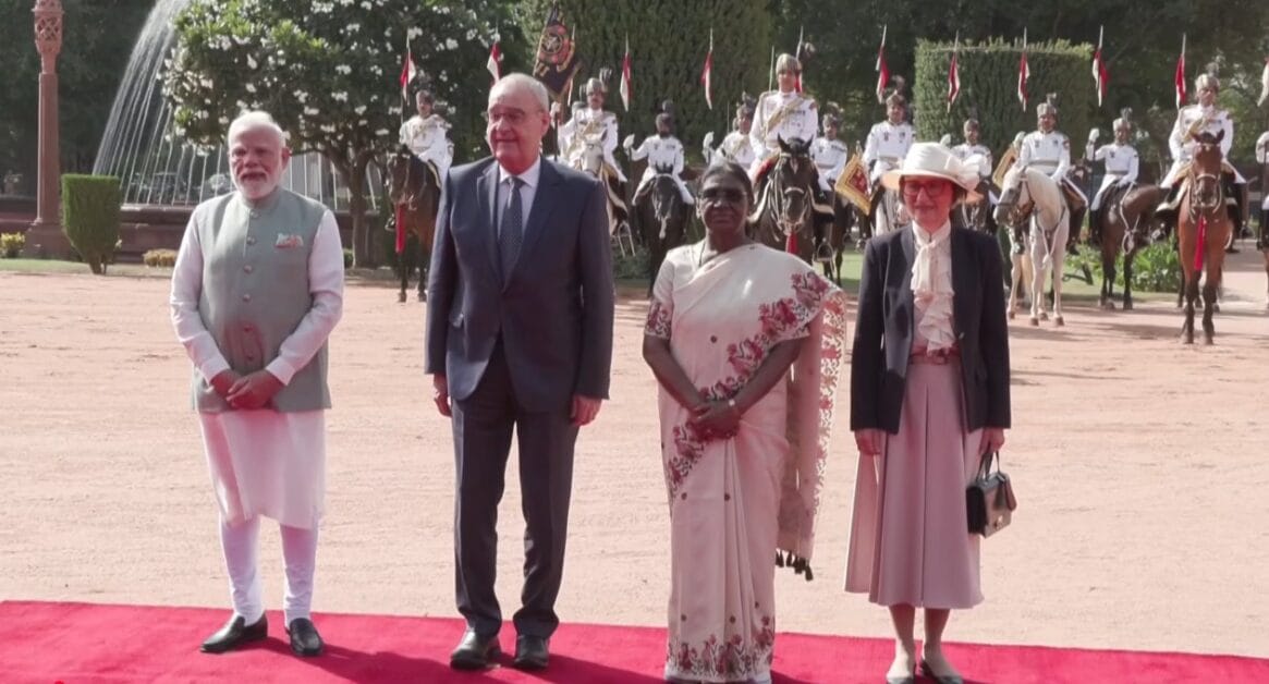 Swiss President India Visit : पीएम मोदी ने स्विस राष्ट्रपति गाइ पार्मेलीन का किया स्वागत
